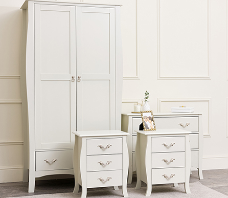 Elizabeth Ivory Range