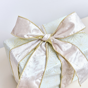 Large White & Gold Shiny Velvet Wired Ribbon Garland - 270cm Large White & Gold Shiny Velvet Wired Ribbon Garland - 270cm