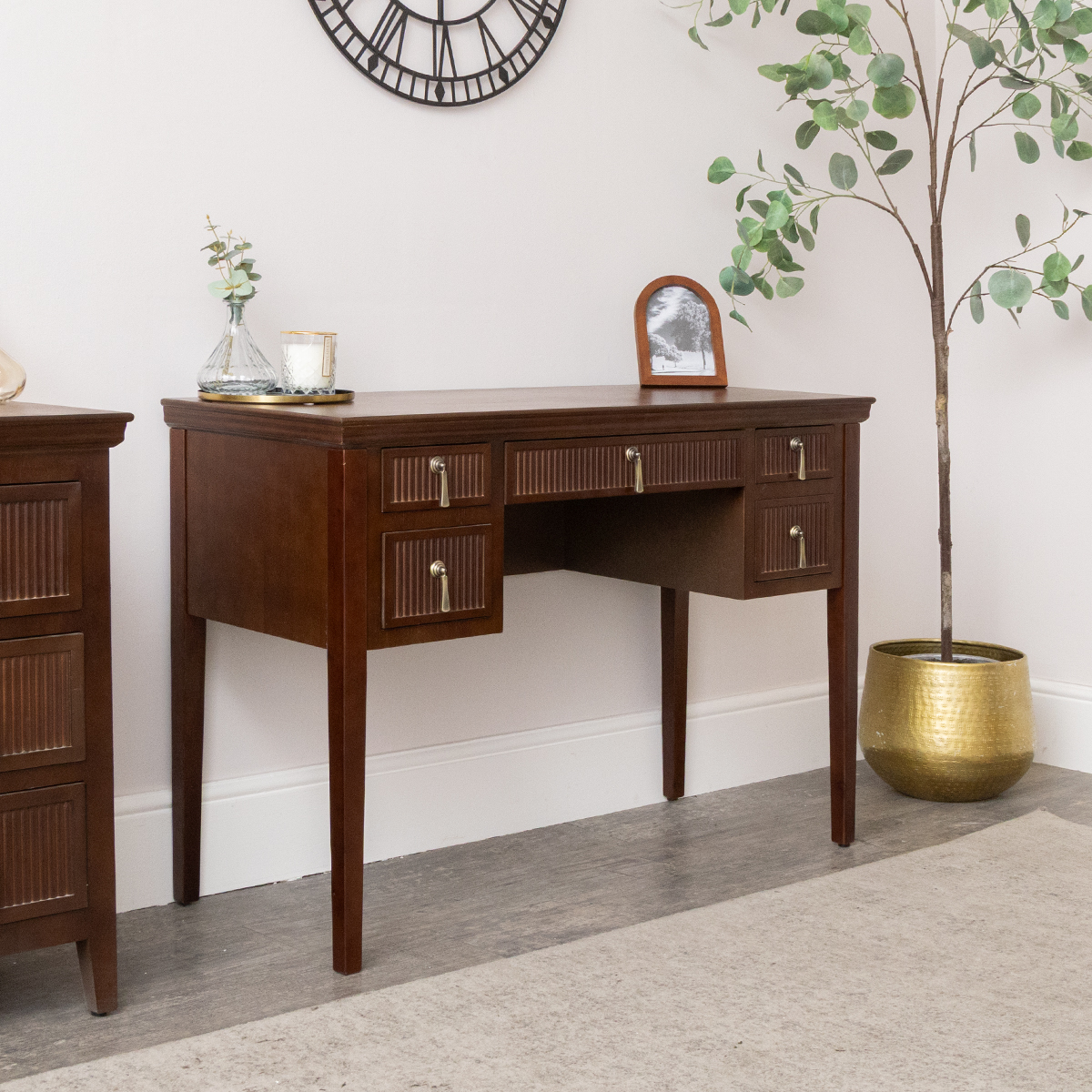 Dark Brown Wooden Reeded Dressing Table - Georgian Range