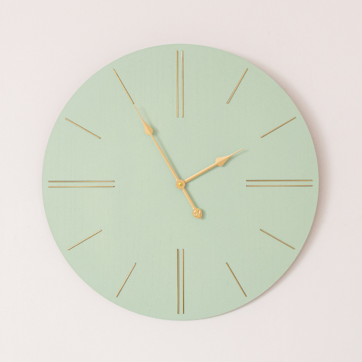 Large Green Wooden Grain & Gold Detailed Wall Clock - 70cm x 70cm