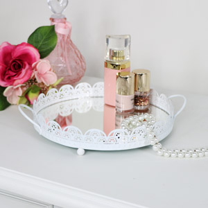 Lace Detailed Mirrored Display Tray