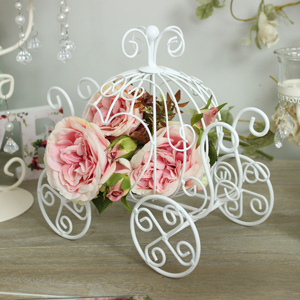 White Princess Carriage Candle Holder